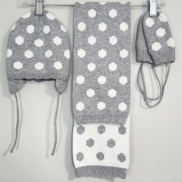 Jacadi Grey/White Polkadot Hat (6M), Scarf (TU), & Mitten (T1) Set ~ EUC - Picture 5 of 8